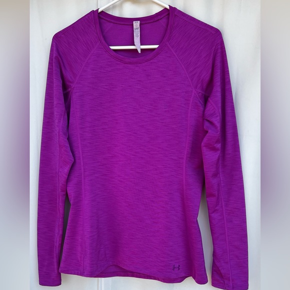 Under Armour Athletic Top Long Sleeve Women’s Small Thumb Holes size M - Picture 3 of 9